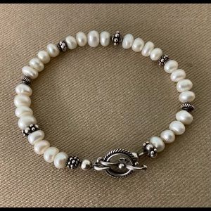 Pearl and Bali silver Bracelet